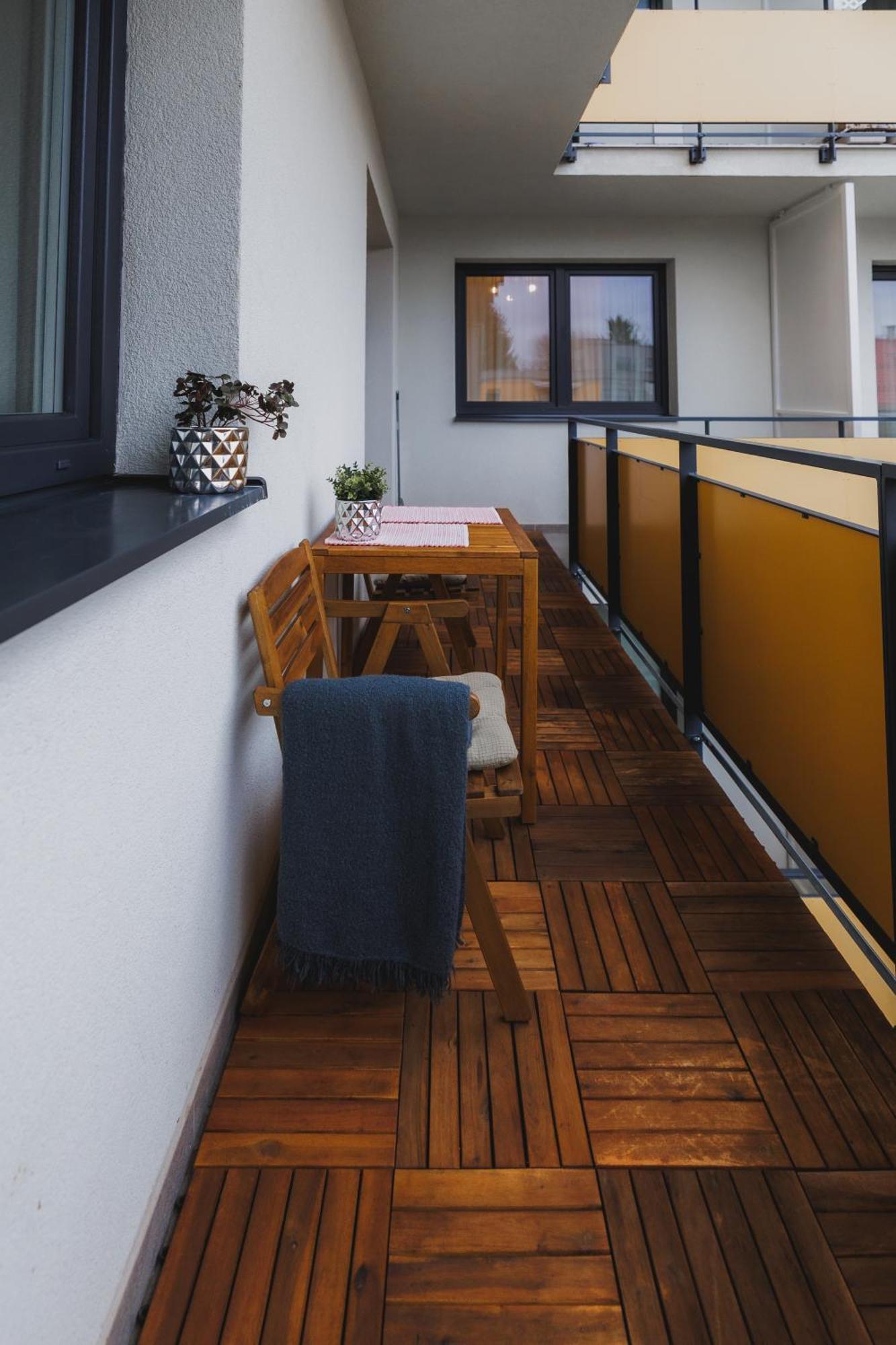 Rose Luxury Apartment & 24H Self Check-In With Private Parking Banská Bystrica Exterior foto